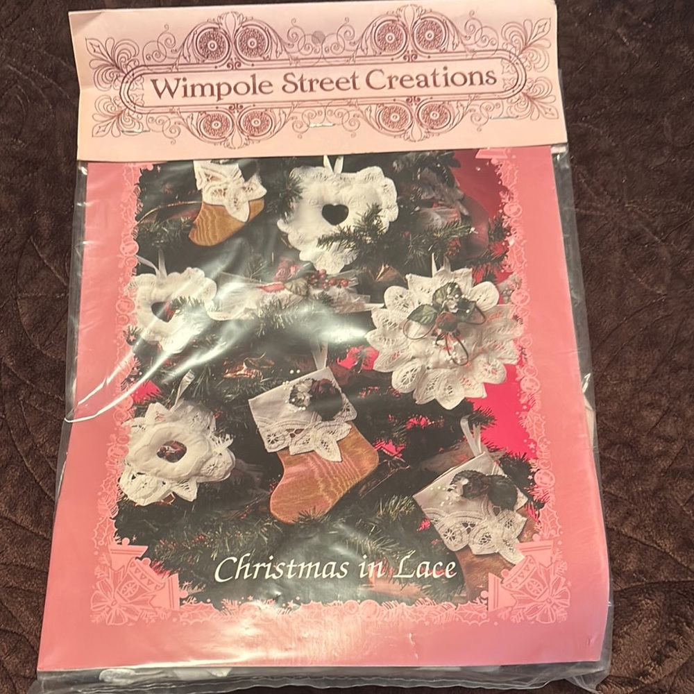 Wimpole Street Creations Christmas Ornaments in Lace Kit